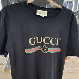 Gucci t shirt size small